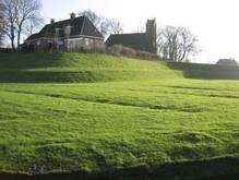 De terp van Hogebeintum in Friesland. Foto: Rijksdienst voor het Cultureel Erfgoed