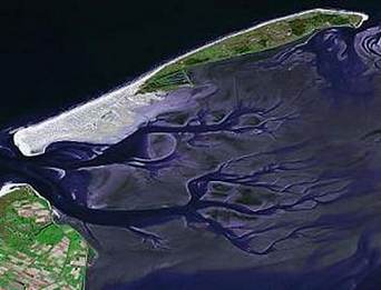 Kustgebieden op mega-schaal (100-10.000 jaar, 100-1000 km2)