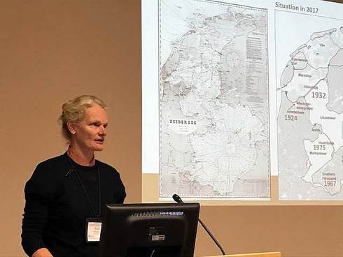 Katja Philippart presenteert de vismigratierivier op de Fish Passage Conference 2017