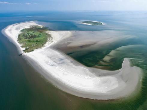 luchtfoto Rottumeroog. Beeldbank RWS - Joop van Houdt