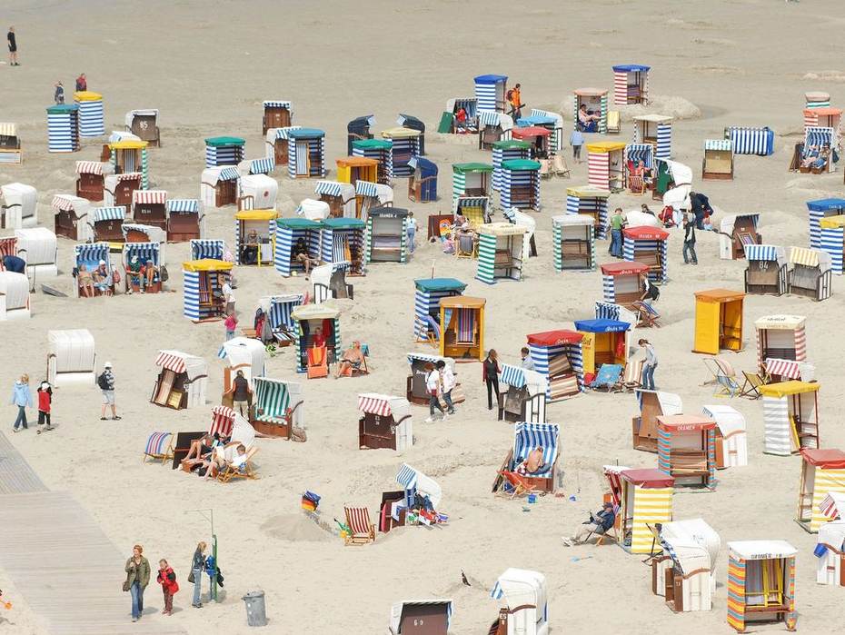 Recreatie op het strand van Borkum. Bron Wikimedia, Ralf Berge