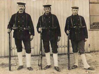Mariniers in 1914. Foto uit artikel E. Bouwmeester
