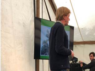 Jos Bazelmans tijden het Oerolcollege over indentiteit Jos Bazelmans tijden het Oerolcollege over indentiteit