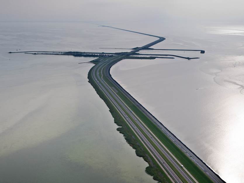 [Translate to english:] Afsluitdijk. Foto Beeldbank Rijkswaterstaat Joop van Houdt