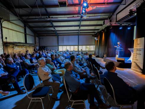 Symposium in Metslawier. Foto: Lukas Kemper