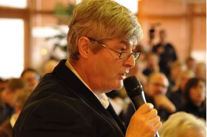 Ir. Houtenbos stelt een vraag