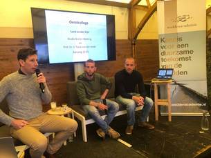 Gesprek met de theatermakers van Studio Buiten werking van het project Land zonder dijk Gesprek met de theatermakers van Studio Buiten werking van het project Land zonder dijk