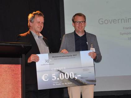 Uitreiking Waddenacademieprijs 2017 voor het beste Wadden gerelateerde proefschrift aan Franke van der Molen