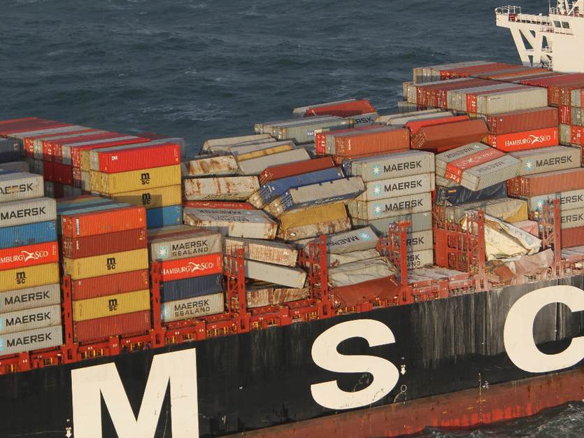 de MSC ZOE verloor 342 containers ten noorden van de Waddeneilanden in januari 2019. Foto: Kustwacht
