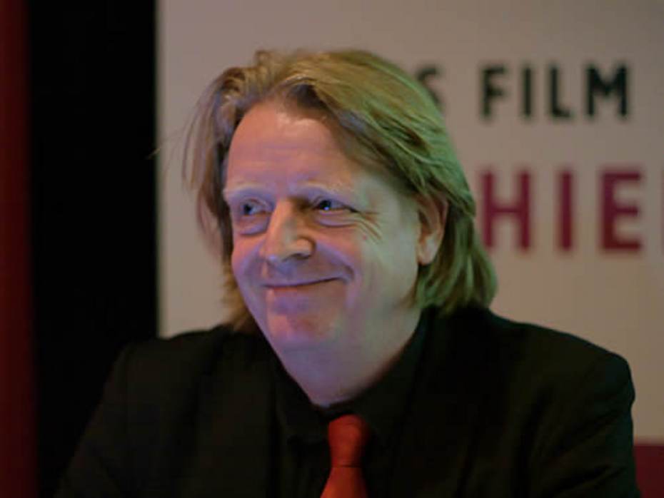 Goffe Jensma tijdens de lezing.