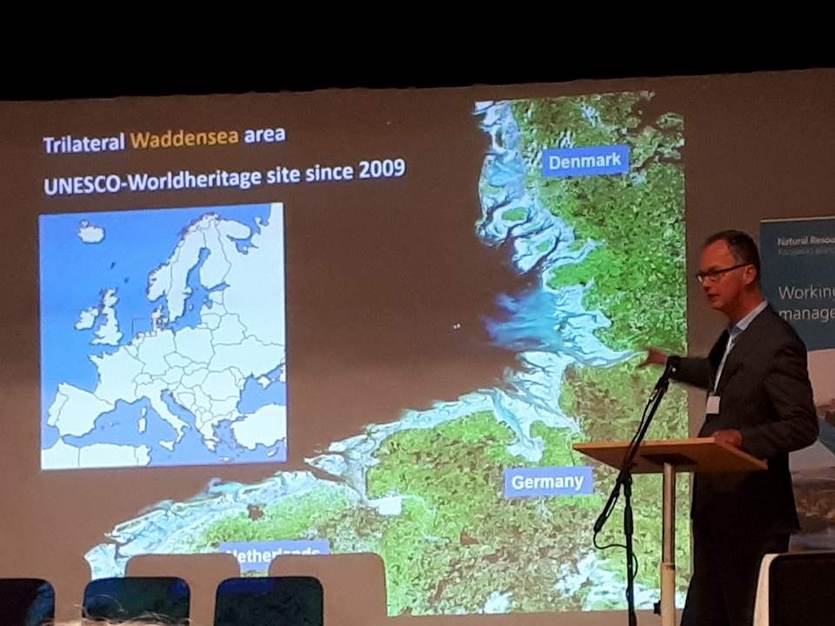 [Translate to english:] Klaas Deen presenteerde op Kangaroo Island de opzet voor de komende ISISA conferentie.