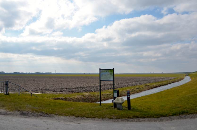 Akkers nabij de dijk ter hoogte van Kloosterburen. Foto: Zwanette Jager.